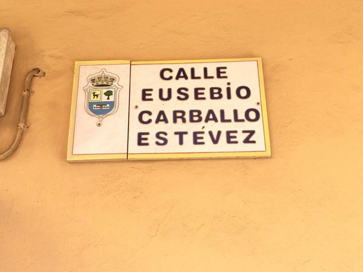 Calle Eusebio Carballo Estévez Corralejo Esterno foto